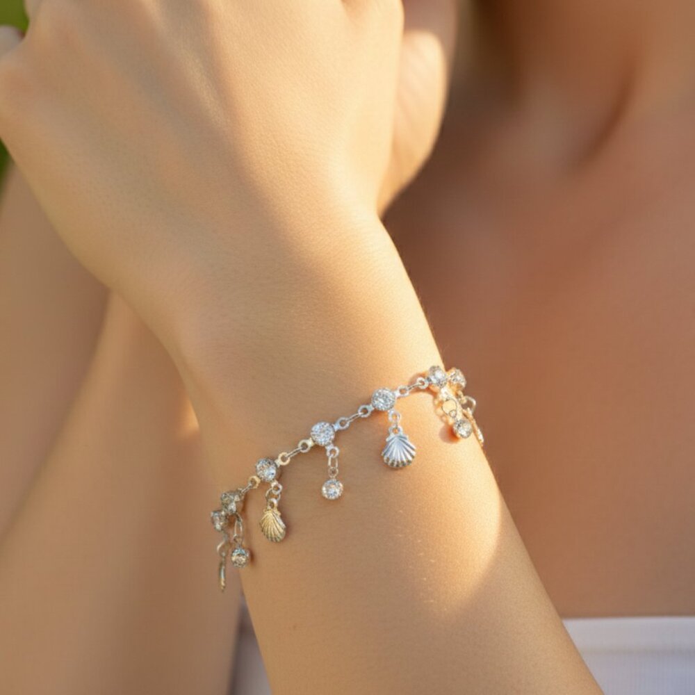 "Trendy Handmade Bracelet – A Thoughtful Gift for Girls & Women | UNVRC1269